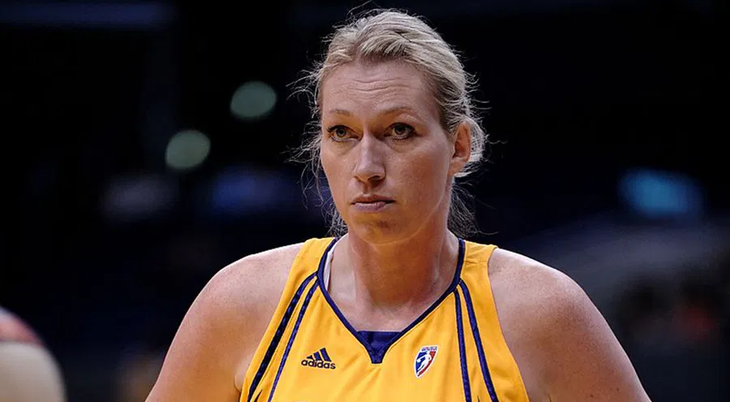 Margo Dydek dejó una huella en el mundo del basquet femenino no solo por su impresionante altura, sino también por su gran personalidad y carisma fuer de las canchas Margo Dydek dejó una huella en el mundo del basquet femenino no solo por su impresionante altura, sino también por su gran personalidad y carisma fuer de las canchas