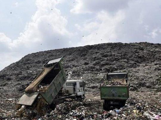 montaña basura india_1000.jpg