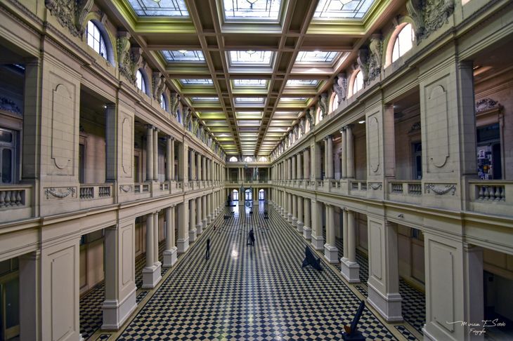 El Pasaje Dardo Rocha es la sede del ciclo Fantasmático. El Pasaje Dardo Rocha es la sede del ciclo Fantasmático.