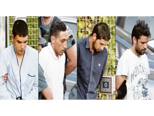 PRISIÓN y Libertad. Mohammed Houli Chemlal (izq.); Driss Oukabir; Salah El Karib y Mohamed Aallaa, que fue excarcelado.
