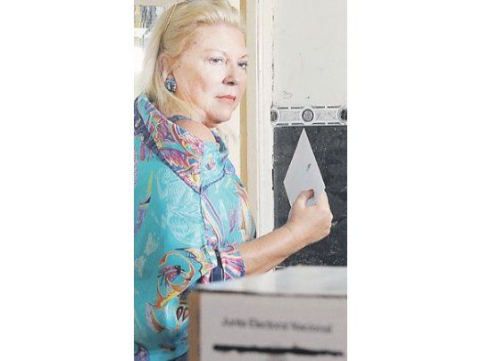 Elisa Carrió votó ayer y despues confesó la razón por la que desapareció de la campaña de Mauricio Macri. Jaime Durán Barba, el culpable.