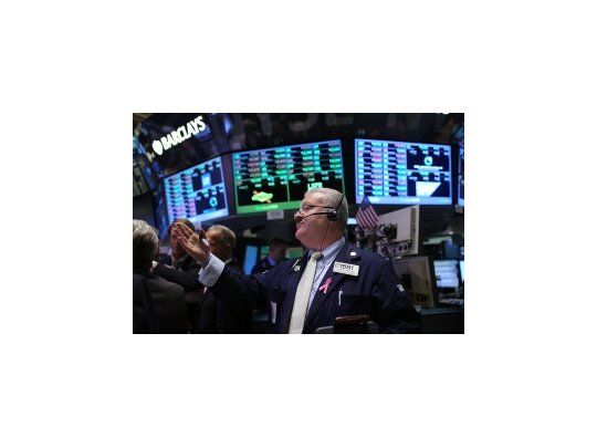 Wall Street culminó mixto tras minutas de la Fed