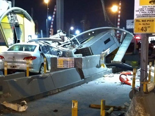 Choque en Autopista Illia.jpg