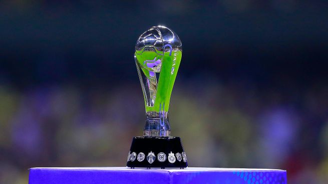 El trofeo de la Liga MX que comenzarán a disputar este fin de semana los ocho clasificados para disputar los Cuartos de Final del Clausura 2026.