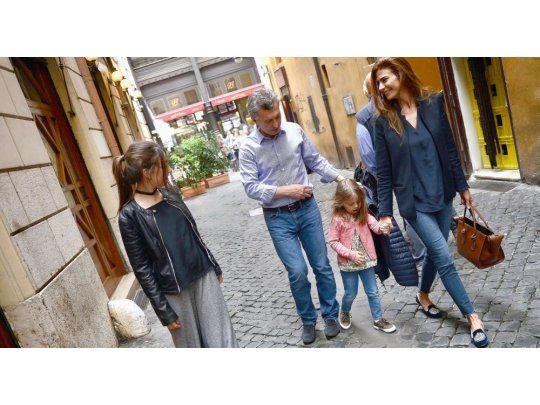 Mauricio Macri junto a su familia