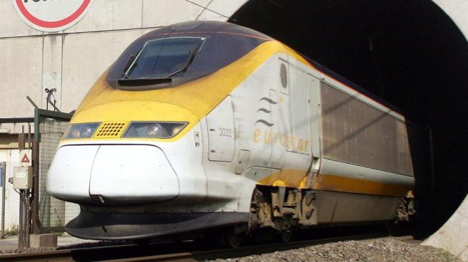 El tren de Eurostar debió detenerse en Francia por fallas técnicas