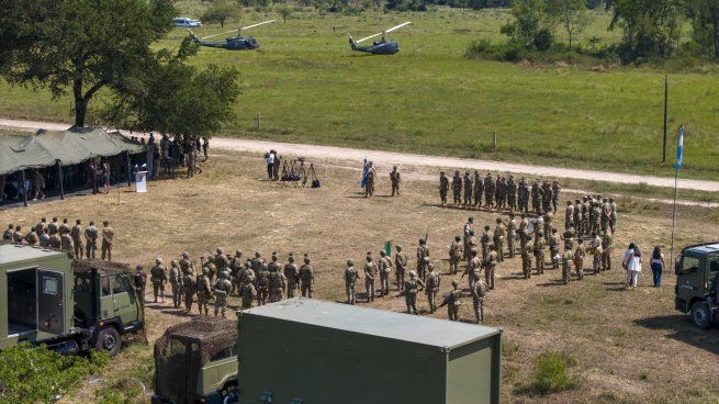 Los gobiernos de argentina y paraguay firmaron un acuerdo para fortalecer el control migratorio y la cooperación entre las fuerzas de ambos países en la frontera compartida.