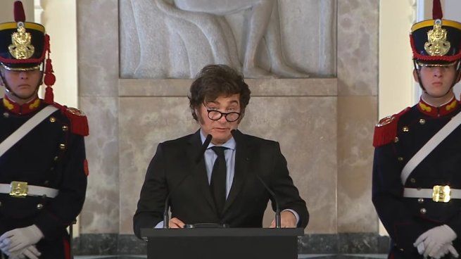 Javier Milei durante el homenaje a Carlos Menem.