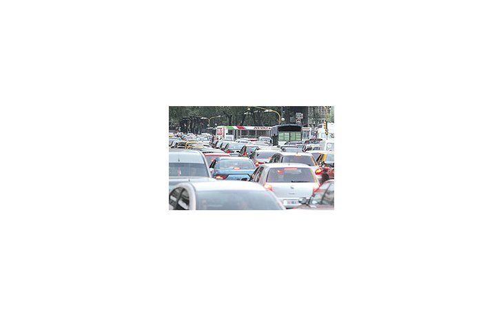 ámbito.com | Buscan crear una unidad especial que se dedique únicamente a la resolución de las infraccionesde tránsito, por gran cantidad de actas diarias que se hacen en la Ciudad de BuenosAires.