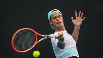 El Peque Schwartzman sigue avanzando