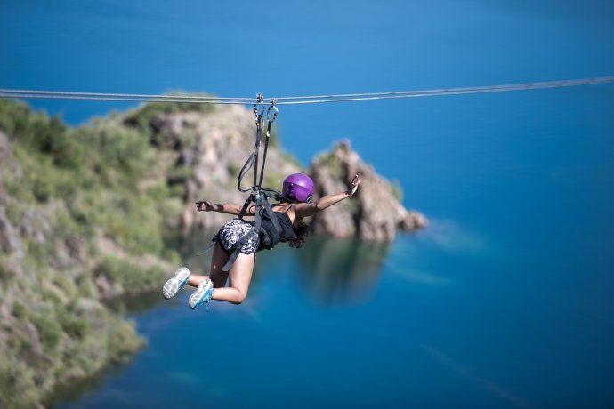 Tirobangi en Los Reyunos.