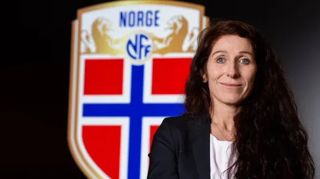 La líder de la federación europea se planta ante Infantino.