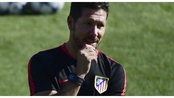 Simeone es el objetivo de Chelsea si se va Conte.