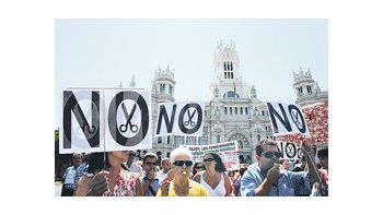 Otra de las continuas protestas que ocurren en España. En este caso, empleados públicos marcharon en Madrid contra el ajuste del Gobierno de Rajoy.