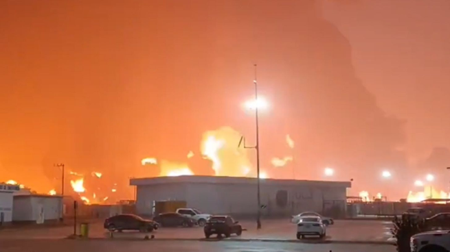 Pemex confirma la muerte de cinco personas tras incendio en Refinería Olmeca de Dos Bocas en Tabasco.