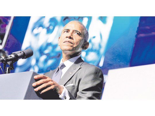 En campaña. El presidente estadounidense Barack Obama llamó a los electores afroestadounidenses a “educar” al republicano Donald Trump.