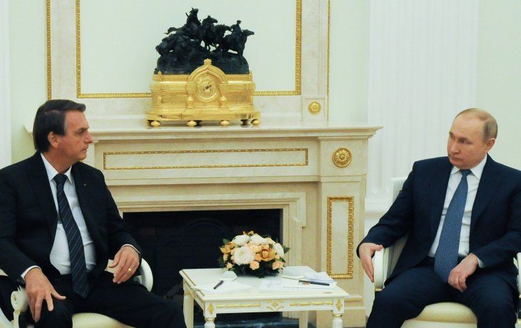 Los presidentes de Brasil, Jair Bolsonaro, y de Rusia, Vladímir Putin.