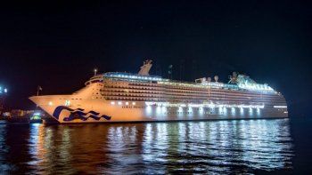 El Coral Princess -con una eslora de 330 metros y capacidad para 3.600 pasajeros- era uno de los últimos en llegar para la temporada de&nbsp;cruceros&nbsp;2019-2020 que está llegando a su fin.