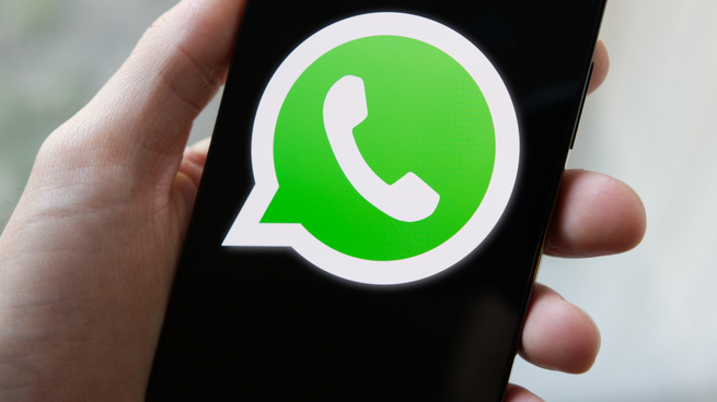La nueva función de Whatsapp que permitirá ocultar mensajes en chats grupales.
