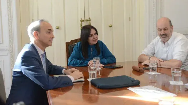 Sandra Pettovello, Carlos Torrendell y Federico Sturzenegger.