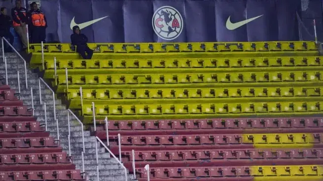 Comenzó la transformación del Estadio Ciudad de los Deportes. Ahora el estadio Azul comenzará a teñirse de crema, ya que será la casa del América.
