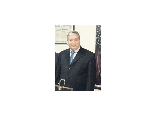 El embajador palestino en la Argentina, Walid Muaqqat, señaló que el principal obstáculo a un acuerdo de paz con Israel es la continuidad de la construcción de viviendas en los asentamientos judíos en Cisjordania.
