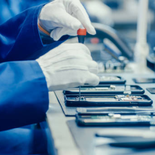 La empresa de Sonora que fabrica celulares y resiste a pesar de la feroz competencia de las grandes corporaciones extranjeras