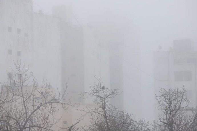Neblina persistente, baja visibilidad y temperaturas frescas marcar&aacute;n la jornada en Buenos Aires y el conurbano.
