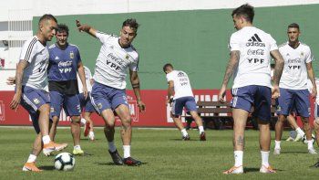 La Selección reagrupó piezas en un entrenamiento diferente