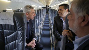 El ministro de Transporte Mario Meoni presidi&oacute; la partida del primer vuelo desde el Aeroparque con destino Termas de R&iacute;o Hondo.