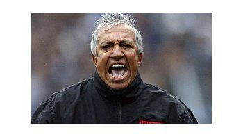 Américo Rubén Gallego arregló para dirigir a Colo Colo y percibirá el sueldo más alto en la historia del fútbol chileno.