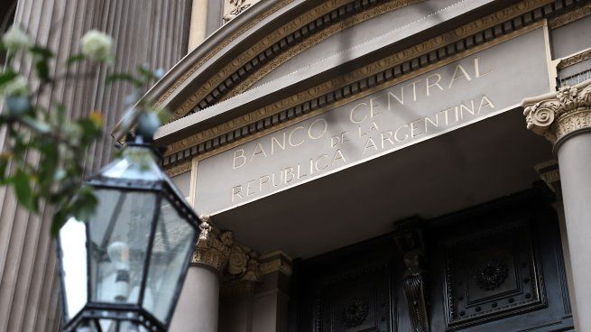 El BCRA cerró septiembre con la mayor compra diaria en dos meses, pero las reservas volvieron a caer por movimientos de fin de mes.