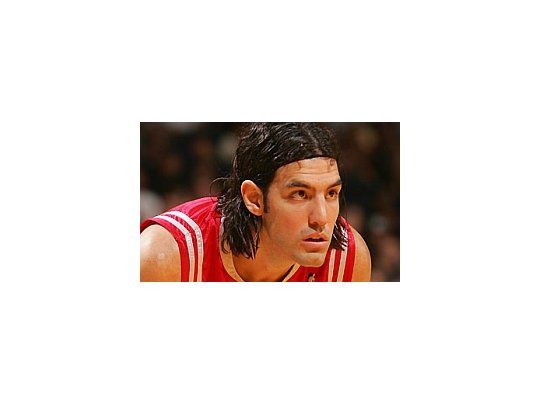 Luis Scola