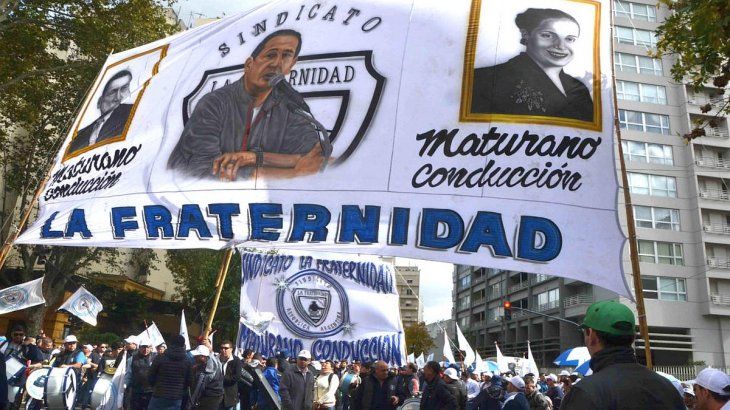 El gremio liderado por Omar Maturano reclama por mejoras salariales.