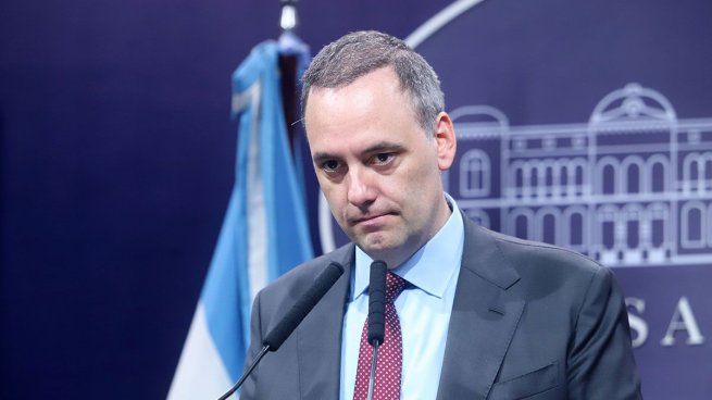 Caso Adorni: la inmobiliaria aseguró que el departamento valía más que el monto declarado en la operación.