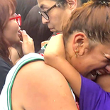 La emotiva historia de Ceci y Sol, la madre e hija que se abrazaron al conocer a BTS en el Zócalo y gracias a una influencer podrán ir al show. La emotiva historia de Ceci y Sol, la madre e hija que se abrazaron al conocer a BTS en el Zócalo y gracias a una influencer podrán ir al show.
