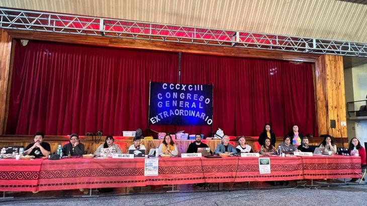 En Río Negro, el gremio docente UNTER emplazó al gobierno provincial hasta el 30 de abril para convocar a una paritaria. En Río Negro, el gremio docente UNTER emplazó al gobierno provincial hasta el 30 de abril para convocar a una paritaria.