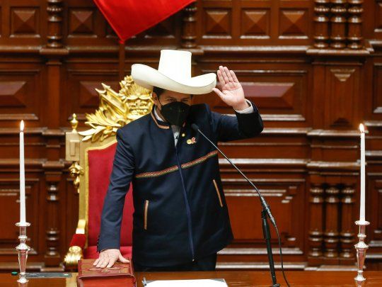 Pedro Castillo, durante su asunción al frente de la Presidencia de Perú. 