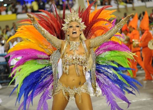A pura emoción y brillo, comenzó el carnaval de Río