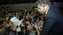 Kicillof aprovechó para cuestionar la gestión económica del presidente y destacar sus contradicciones.