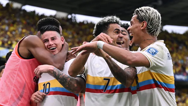 Colombia bailó a Chile y está cada vez más cerca del Mundial.