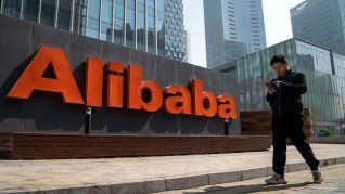 Alibaba mejoró sus relaciones con el gobierno chino, pero temen sobre una burbuja financiera en EEUU.