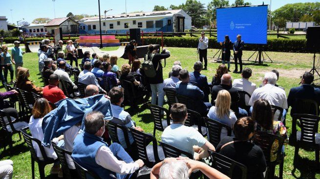 Reactivaron la estación ferroviaria de Armstrong