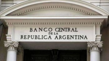 Banco Central apura el desarme de Pases y Economía busca captar parte de la liquidez