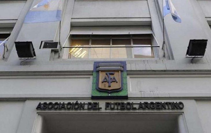 Blanco y Malaspina pidieron ser sobreseídos y negaron haber tenido intervención en las decisiones tributarias. Blanco y Malaspina pidieron ser sobreseídos y negaron haber tenido intervención en las decisiones tributarias.