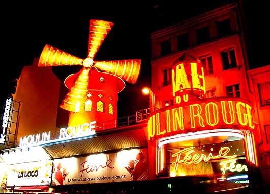 El célebre Moulin Rouge cumple 120 años (foto 1)