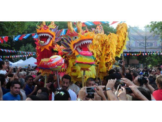 A puro color, se iniciaron los festejos del Año Nuevo chino en Buenos Aires