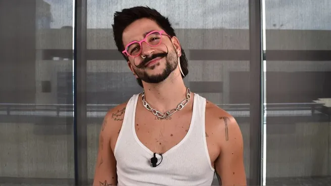 Cuál es la extraña enfermedad que padece el cantante.