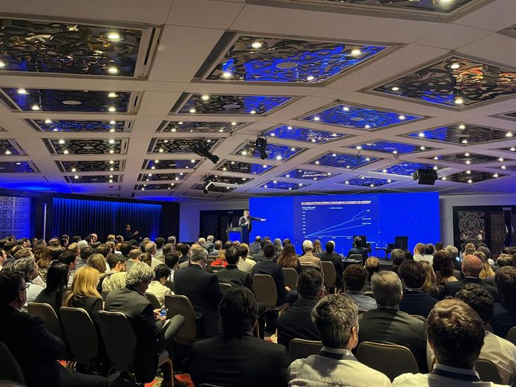 José Luis Daza expone en un evento organizado por Moody's.