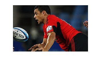 Carter llevó al triunfo a los Crusaders, en el primer partido que jugaron tras el terremoto.
